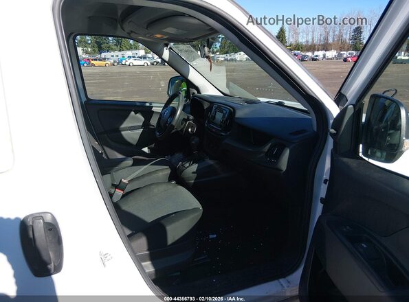 ZFBERFAB6J6J59590 2018 RAM PROMASTER CITY White Widok wnętrza z przodu