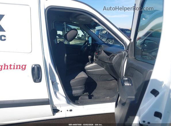 ZFBERFABXJ6K31102 2018 RAM PROMASTER CITY White წინა სალონის ხედი