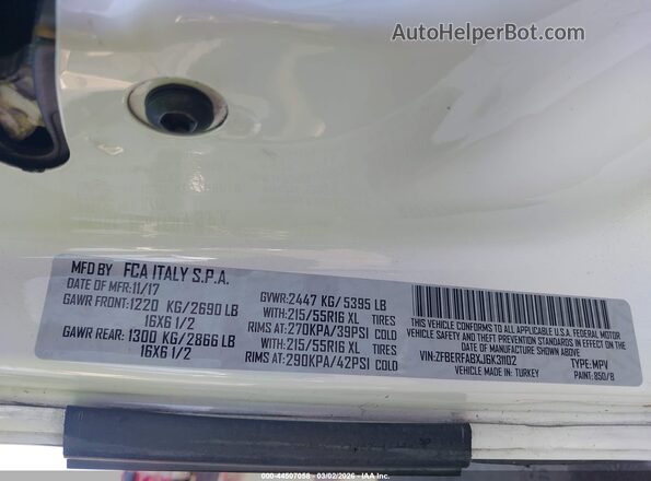 ZFBERFABXJ6K31102 2018 RAM PROMASTER CITY White ძრავის განყოფილების ხედი
