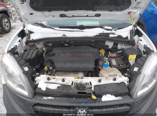 ZFBERFAT0G6B08865 2016 RAM PROMASTER CITY White Vista trasera