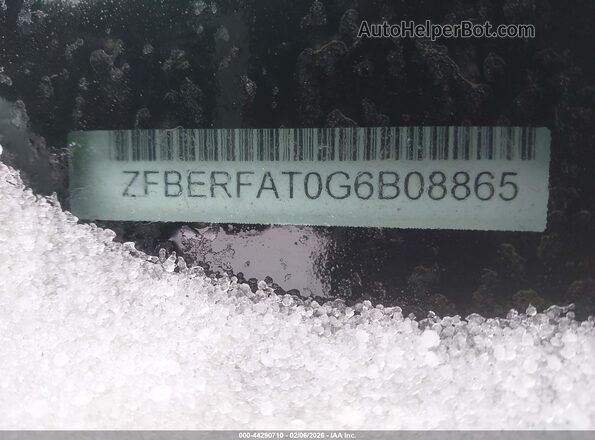 ZFBERFAT0G6B08865 2016 RAM PROMASTER CITY White Vista del compartimento del motor
