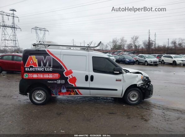 ZFBERFAT2G6B13064 2016 RAM PROMASTER CITY White Вид задньої частини салону
