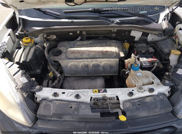 ZFBERFAT3G6C42561 2016 RAM PROMASTER CITY White Հետևի տեսք