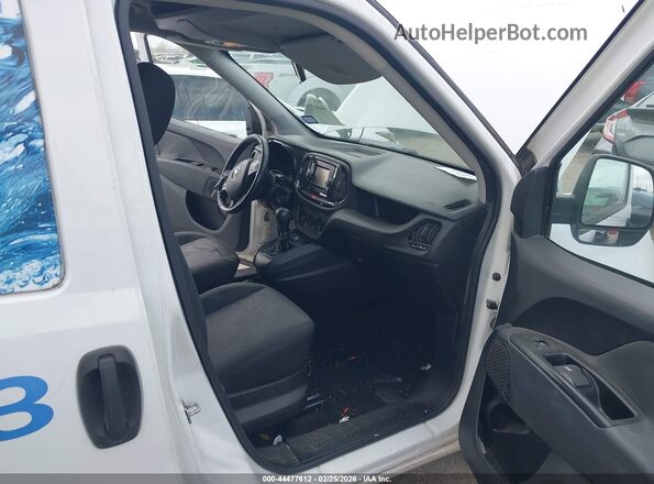 ZFBERFBT1G6C93555 2016 RAM PROMASTER CITY White Вид салону спереду
