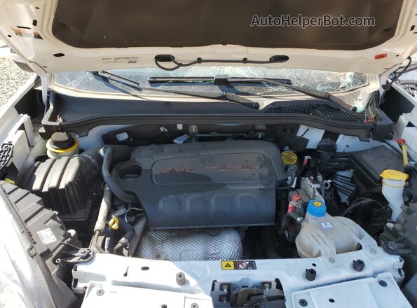 ZFBHRFAB2N6Y73249 2022 RAM PROMASTER Белый Вид подкапотного пространства