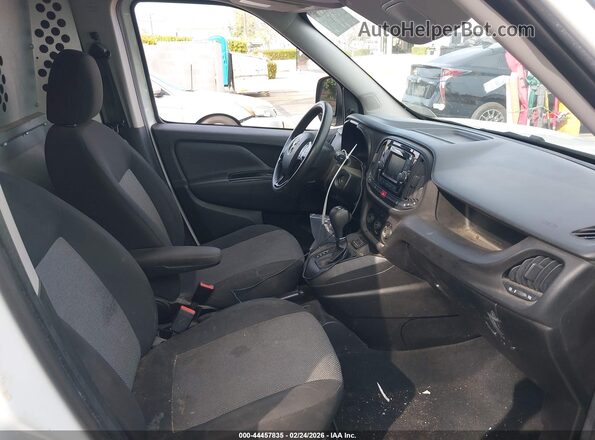 ZFBHRFAB6L6S38323 2020 RAM PROMASTER CITY White Vista interior delantera