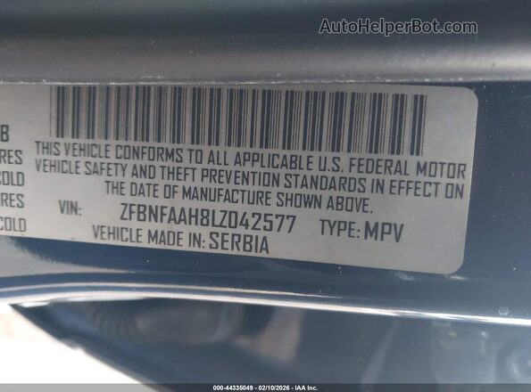 ZFBNFAAH8LZ042577 2020 FIAT 500L Light Blue Vista del compartimento del motor