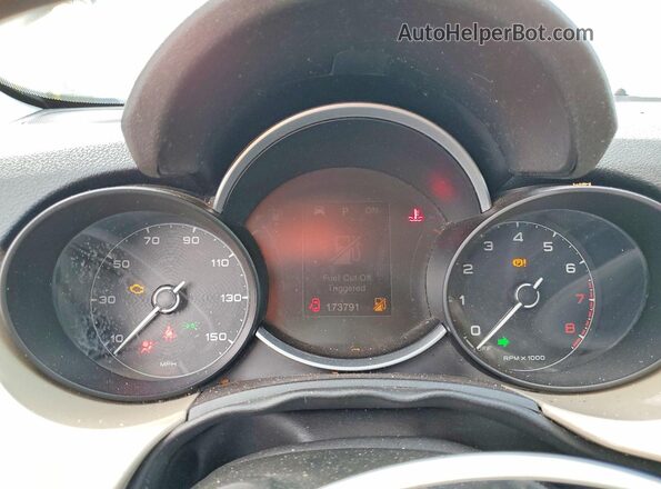 ZFBNFYA14LP841439 2020 FIAT 500X Tan ხელსაწყოთა პანელის ხედი