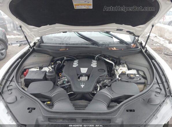 ZN661XUAXHX213980 2017 MASERATI LEVANTE White Հետևի տեսք