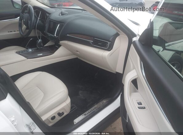 ZN661XUL1HX248182 2017 MASERATI LEVANTE White Սալոնի դիմացի տեսք