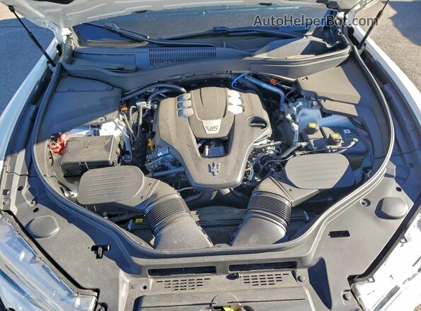 ZN661XUS2MX372947 2021 MASERATI LEVANTE White Engine compartment view