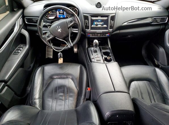 ZN661XUS6HX234320 2017 MASERATI LEVANTE Brown Dashboard view