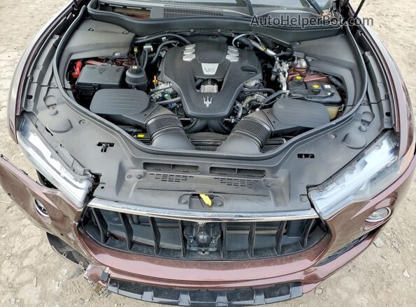 ZN661XUS6HX234320 2017 MASERATI LEVANTE Brown Engine compartment view