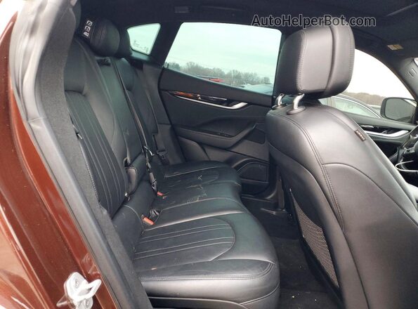 ZN661XUS6HX234320 2017 MASERATI LEVANTE Brown Rear interior view