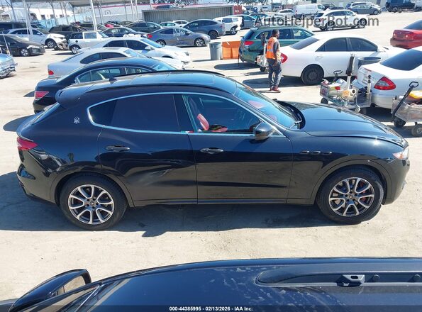 ZN661YUS0HX234111 2017 MASERATI LEVANTE Black 
