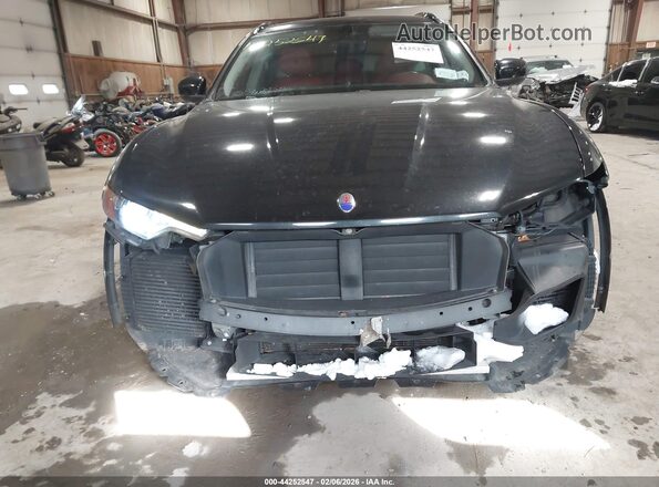 ZN661YUS5HX217546 2017 MASERATI LEVANTE Black Widok z przodu