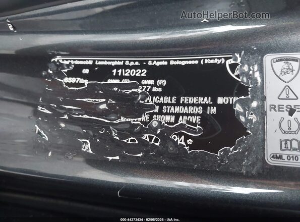 ZPBUA1ZL3KLA00926 2019 LAMBORGHINI URUS Blue Engine compartment view