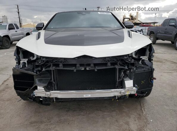 ZPBUC3ZL6RLA33550 2024 LAMBORGHINI URUS Белый Вид спереди