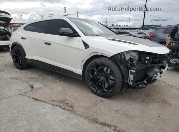 ZPBUC3ZL6RLA33550 2024 LAMBORGHINI URUS Белый Передняя правая четверть