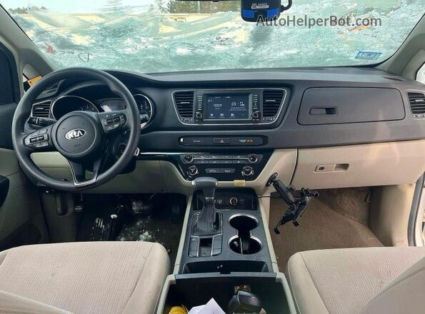 kndma5c10k6539136 2019 KIA SEDONA Gray Widok zestawu wskaźników