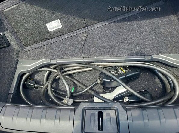 WP0AA2Y16MSA18753 2021 PORSCHE TAYCAN White Вид салону спереду