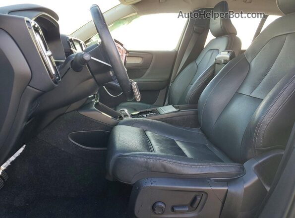 YV4162UL5L2249936 2020 VOLVO XC40 Gray 