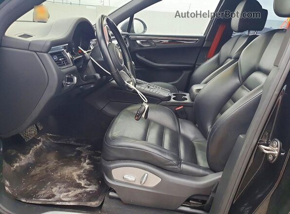 WP1AG2A56HLB55313 2017 PORSCHE MACAN Black Widok deski rozdzielczej