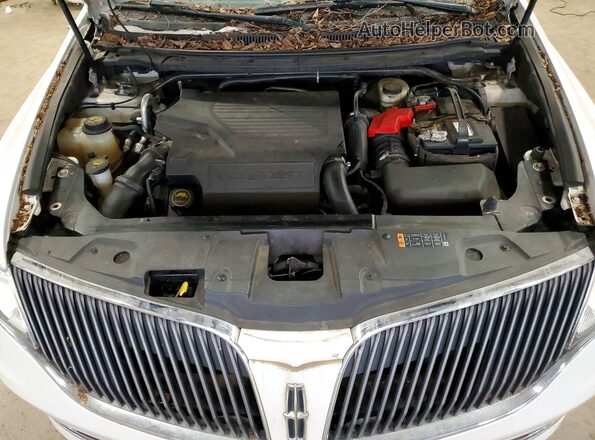 2LMHJ5AT9GBL02501 2016 LINCOLN MKT White 