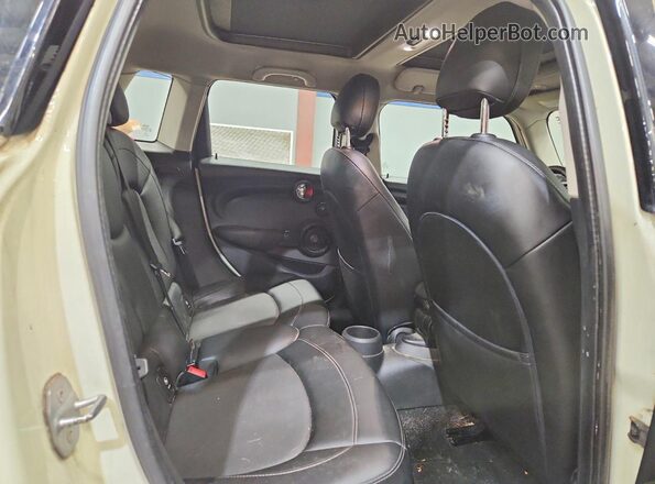 WMWXU1C55G2D10062 2016 MINI COOPER White Вид задньої частини салону