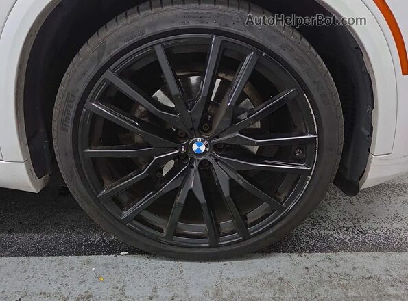 5UXCR4C08L9B00161 2020 BMW X5 White Սալոնի 360 աստիճան տեսք