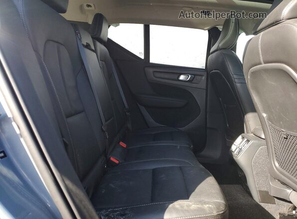 YV4162UL5L2249936 2020 VOLVO XC40 Gray 