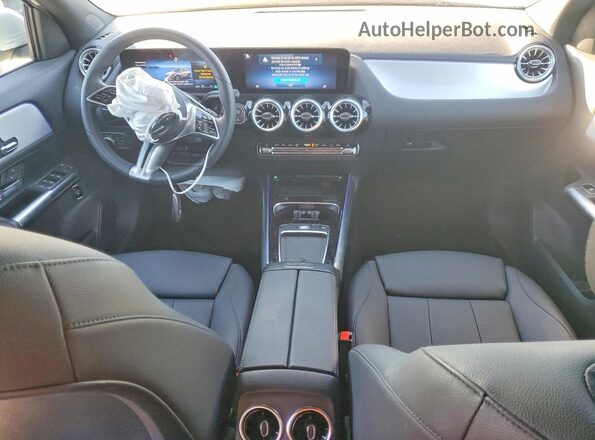 W1N4N4GB2RJ610774 2024 MERCEDES-BENZ GLA White Առջևի վահանակի տեսք