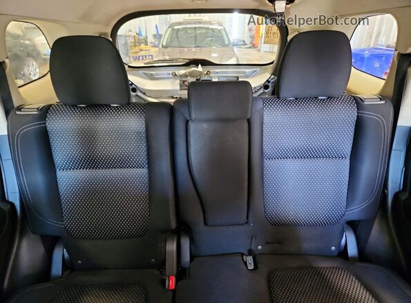 JA4AD2A34KZ053323 2019 MITSUBISHI OUTLANDER Серебряный Вид задней части салона
