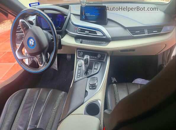 WBY2Z2C59GV675438 2016 BMW I8 White Rear seats view