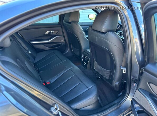 3MW5R1J0XM8B49895 2021 BMW 3 SERIES Gray უკანა სალონის ხედი