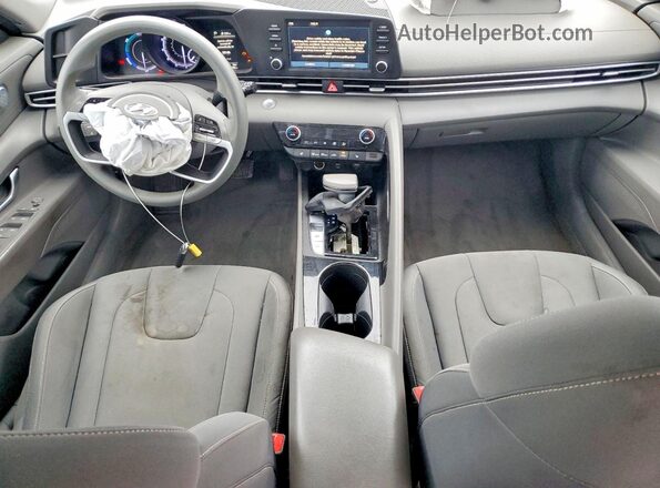 KMHLM4AJ4PU050382 2023 HYUNDAI ELANTRA Blue ხელსაწყოთა პანელის ხედი