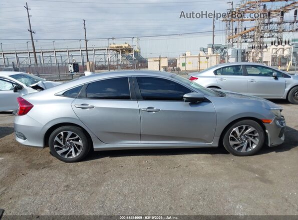 19XFC2F70JE205781 2018 HONDA CIVIC Silver უკანა სალონის ხედი