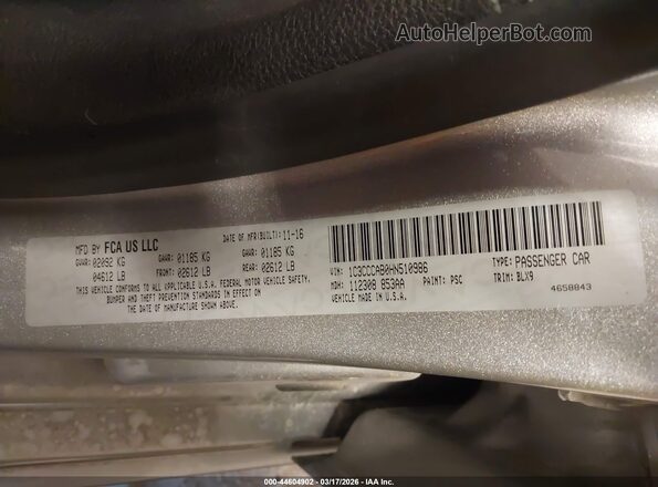 1C3CCCAB0HN510986 2017 CHRYSLER 200 Silver ძრავის განყოფილების ხედი