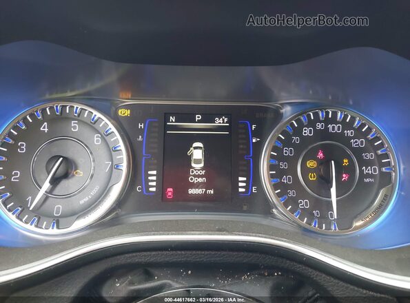 1C3CCCFBXHN502385 2017 CHRYSLER 200 Black Vista de los asientos traseros