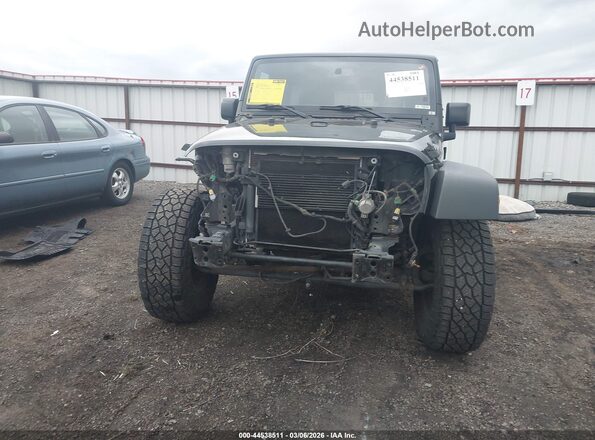 1C4BJWDG2HL558958 2017 JEEP WRANGLER UNLIMITED Black Rear interior view