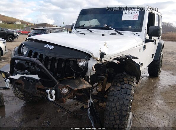 1C4BJWDG6GL309948 2016 JEEP WRANGLER UNLIMITED White Front view