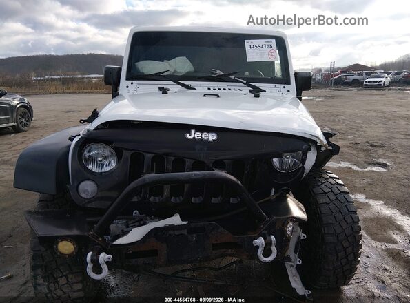 1C4BJWDG6GL309948 2016 JEEP WRANGLER UNLIMITED White Instrument cluster view