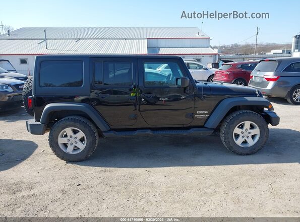 1C4BJWDG6HL515756 2017 JEEP WRANGLER UNLIMITED Черный Вид задней части салона
