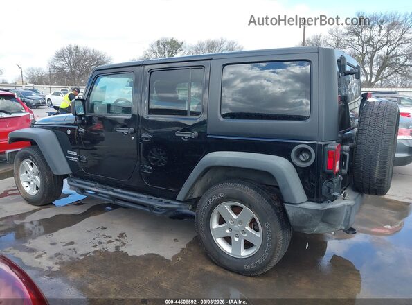 1C4BJWDG8GL295311 2016 JEEP WRANGLER UNLIMITED Black Rear interior view