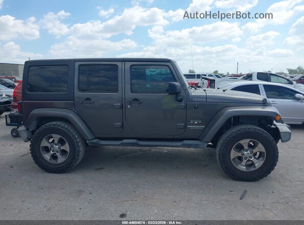1C4BJWEG3GL216139 2016 JEEP WRANGLER UNLIMITED Gray უკანა სალონის ხედი