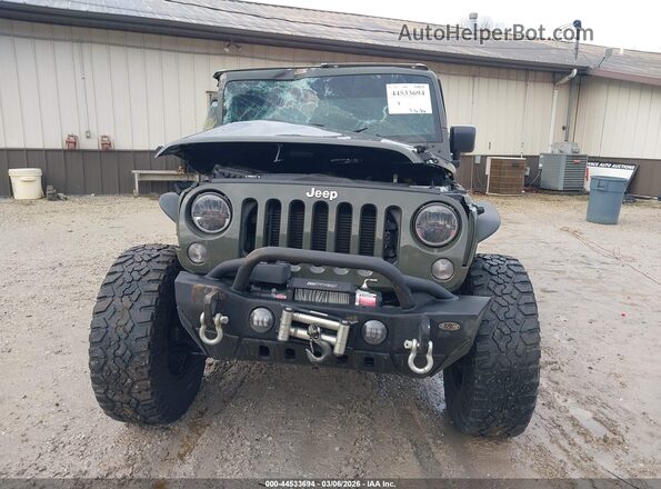 1C4BJWFG7GL155098 2016 JEEP WRANGLER UNLIMITED Зеленый Вид задней части салона