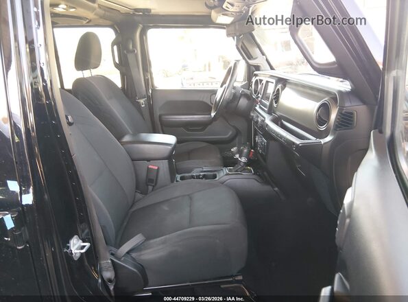 1C4HJXDN0LW139724 2020 JEEP WRANGLER UNLIMITED Black Front interior view
