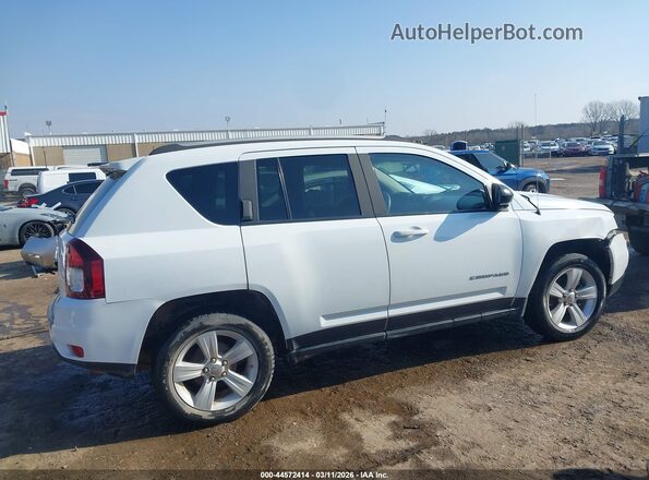 1C4NJCBA4GD525561 2016 JEEP COMPASS White Rear interior view