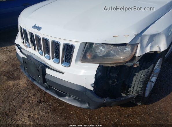 1C4NJCBA4GD525561 2016 JEEP COMPASS White Front view
