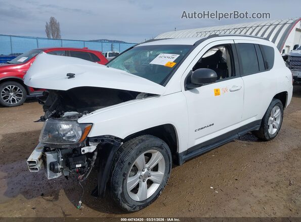 1C4NJDBB8GD723266 2016 JEEP COMPASS White Առջևի ձախ երեք քառորդ տեսարան